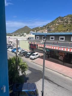 The Colorful Corner - Philipsburg - 8