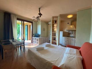 Family Flat Near Lake Garda - 2