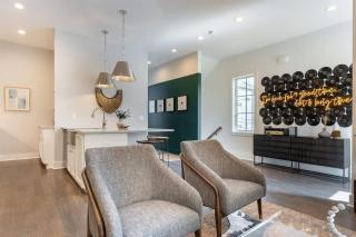 Whiskey in a Wine Glass-Country Inspired Nash Home - Nashville - 5