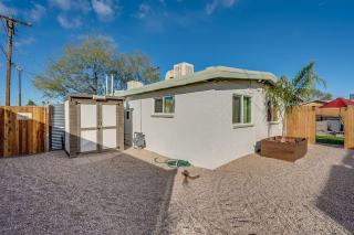 Chic Duplex in Tucson 1 of 2 - Tucson - 4