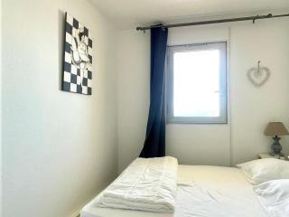 Superbe appartement avec piscine et parking sécurisé - FR-1-748-33 - Canet-en-Roussillon - 2