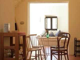 Traditional house for 4 people in Valveralla - Girona - 2