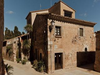 Traditional house for 4 people in Valveralla - Girona - 4