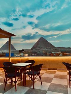 Pyramids Fort Hotel&Roof top - Nazlat as Sīsī - 7
