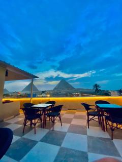 Pyramids Fort Hotel - Nazlat as Sīsī - 0