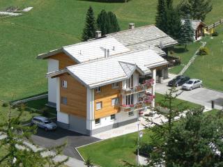 Mountain Stay with Balcony - 5
