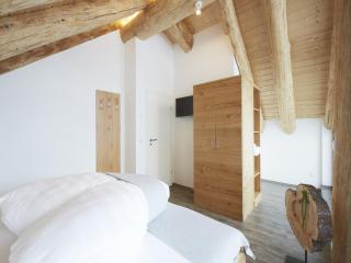Wooden chalet with terrace in Ladis - 2