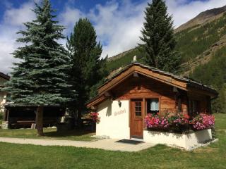 Chalet in Saas Grund amid mountains - Saas-Grund - 0