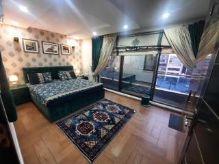 1 BHK Lavish Suite in Bahria Town lahore - Lahore - 0