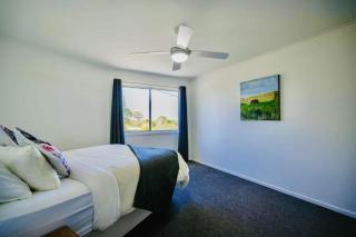 Serene Mountain Cabin Retreat Tamborine Mountain - 2