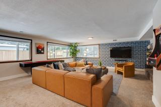 Evergreen Retreat - Hot Tub, Sauna, Game Room - 7