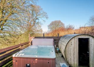 Nunland Hillside Lodges - - 9
