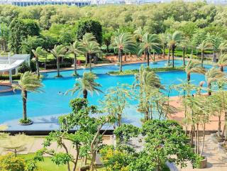 Cozy 1BR Gold Coast PIK with Pool, Gym, Netflix by 2ndHome - Jakarta - 1