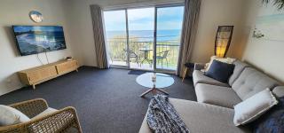 Penthouse Apartment Ocean Views - 5