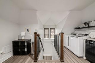 2230 N 4th Apt C - Columbus Getaway Stylish Apartment - Columbus - 5