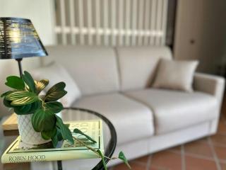 Lake View Villa In Umbria Overlooking Trasimeno - Monte del Lago - 2