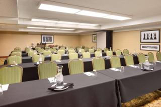 Wingate by Wyndham Lincoln Airport East - Lincoln - 7
