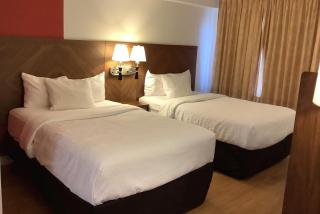 Ramada by Wyndham Arnprior - Arnprior - 9