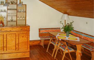 Cozy Home In Biskupice With Wifi - Biskupice - 2