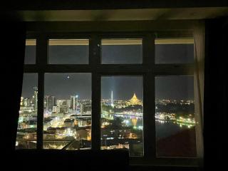 Kuching City Center Riverine Apartment with Balcony and City View - Kuching - 3