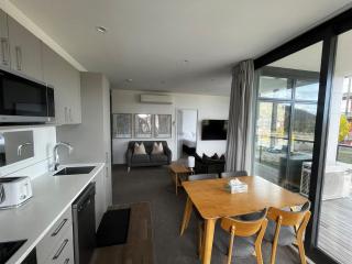 Your Queenstown adventure base! - 6