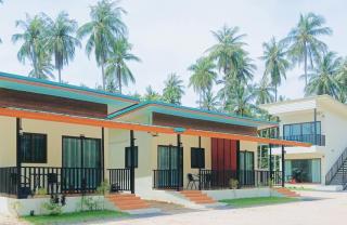 First Light beach bungalow 2 - 0