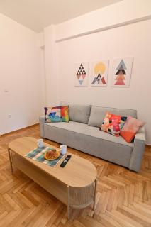 Chic 1BR Apartment with Balcony - 9