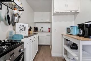 #759 PetFriendly Beachside retreat/laundry&Parking - San Diego - 2