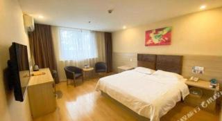 GreenTree Inn ShangHai KangQiao Industrial Zone JinXiu Road Business Hotel - Shanghai - 1