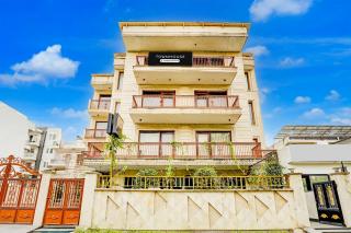 Super Townhouse Sector 47 Near Medanta - Gurgaon - 0