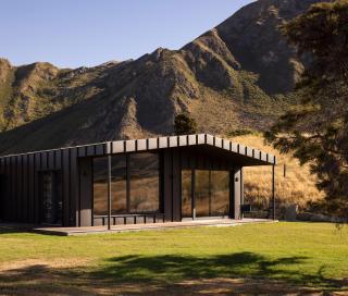 Luxury Passive House on a 50 acre lakeside farm - Wanaka - 3