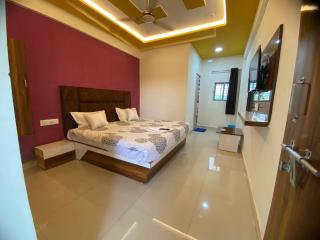 Hotel O Shaligram - Ahmedabad - 0