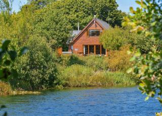 Anglesey Lakeside Lodges - Menai Bridge - 9