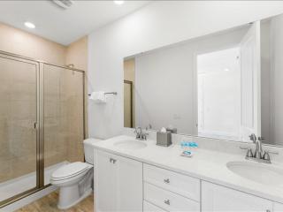 Beautiful Florida Villa Near Disney With Margaritaville Resort & Island H20 Waterpark Access - 2939Cl - Kissimmee - 1