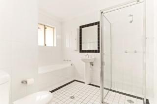 Pristine 2-Bed Near Marrickville Village - Sydney - 1