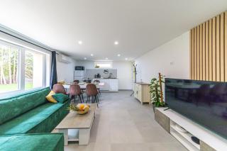 LE JARDIN SECRET EXPERIENCE - - Balneo SPA Jardin & BBQ - Elegance & Confort - CLIMATISATION - FAMILY & ANIMAUX Welcome -Elite Premium Properties Services - 7