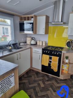 Lyons robin hood 3 bedroom rhyl - Meliden - 1