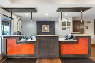 Comfort Inn & Suites Sacramento - University Area - Sacramento - 5