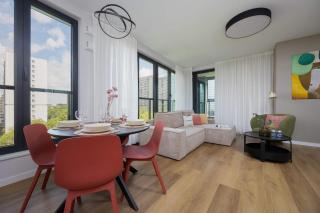 Grzybowska Sophisticated Apartment with Balcony & Parking in the Center of Warsaw by Renters Prestige - Warschau - 2