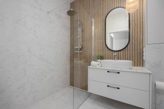 Grzybowska Sophisticated Apartment with Balcony & Parking in the Center of Warsaw by Renters Prestige - Varsovie - 3