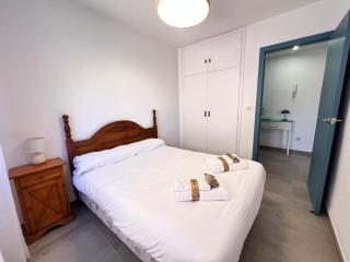 PUSHE Playa Velilla Beach & Tradition 3 - 6