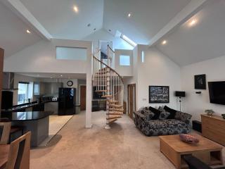 Pittman House - Goodrington - 0