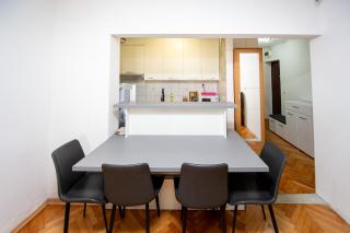 Tranquil Coastal Getaway Apartment - Budva - 2