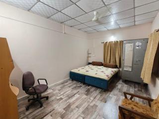 Prime Area 1 Room Budget Stay - Bhopal - 4