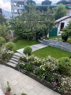 Tourist Hotel 10 minutes walking distance from the mall - 3