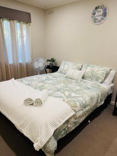 3 Bedroom Home in North Bendigo - Bendigo - 8