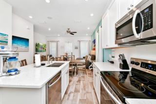 The Tipsy Turtle Cottage With Private Pool Near Disney With Margaritaville Resort Island H2O Access - 8012St - Orlando - 4