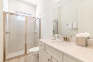 Salt Water Cottage Near Disney With Margaritaville Resort Island H2O Access - 8012Dr - Orlando - 1