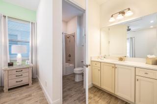 Inviting Cottage Near Disney With Margaritaville Resort & Island H2O Access - 8009St - 2