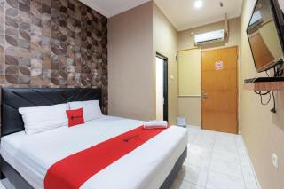 Hotel Tiga-Er Syariah Karawang - Karawang - 7